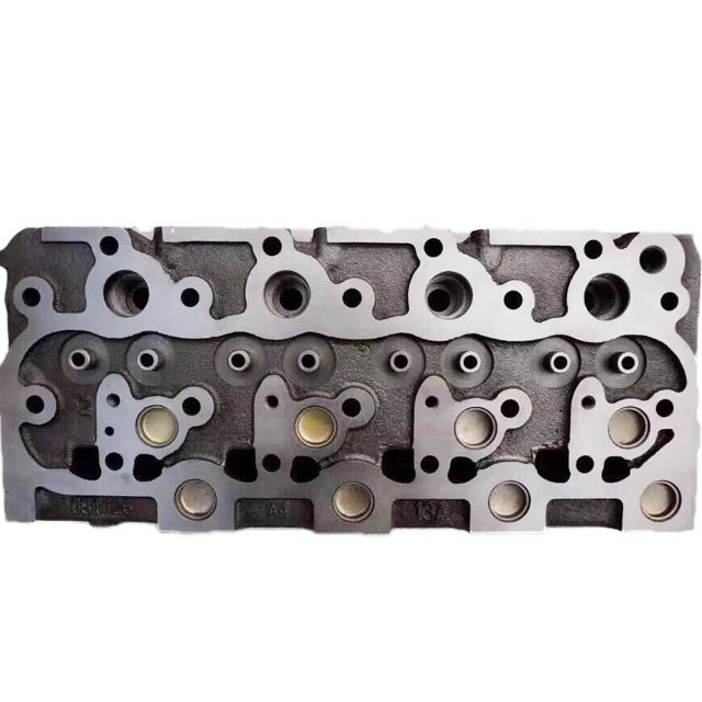 Machinery Tractor Engine Parts D850 D950 D1105 D1503 D1703 V2403 V2203V703 V1902 V2003 V3300 V3600 Cylinder Head For Kubota