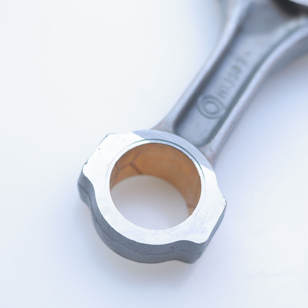 Auto Parts Engine Spare Parts Wd615 Engine Parts 61500030009 Connecting Rod for HOWO WEICHAI 615