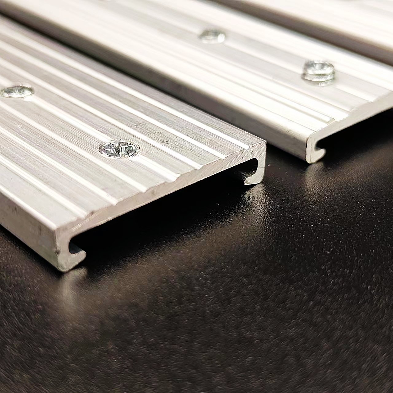 Trond Customizable 28# Jointer Curtain Rail Modern Design 6m Aluminum Alloy Rail with Window Tracks Accessories