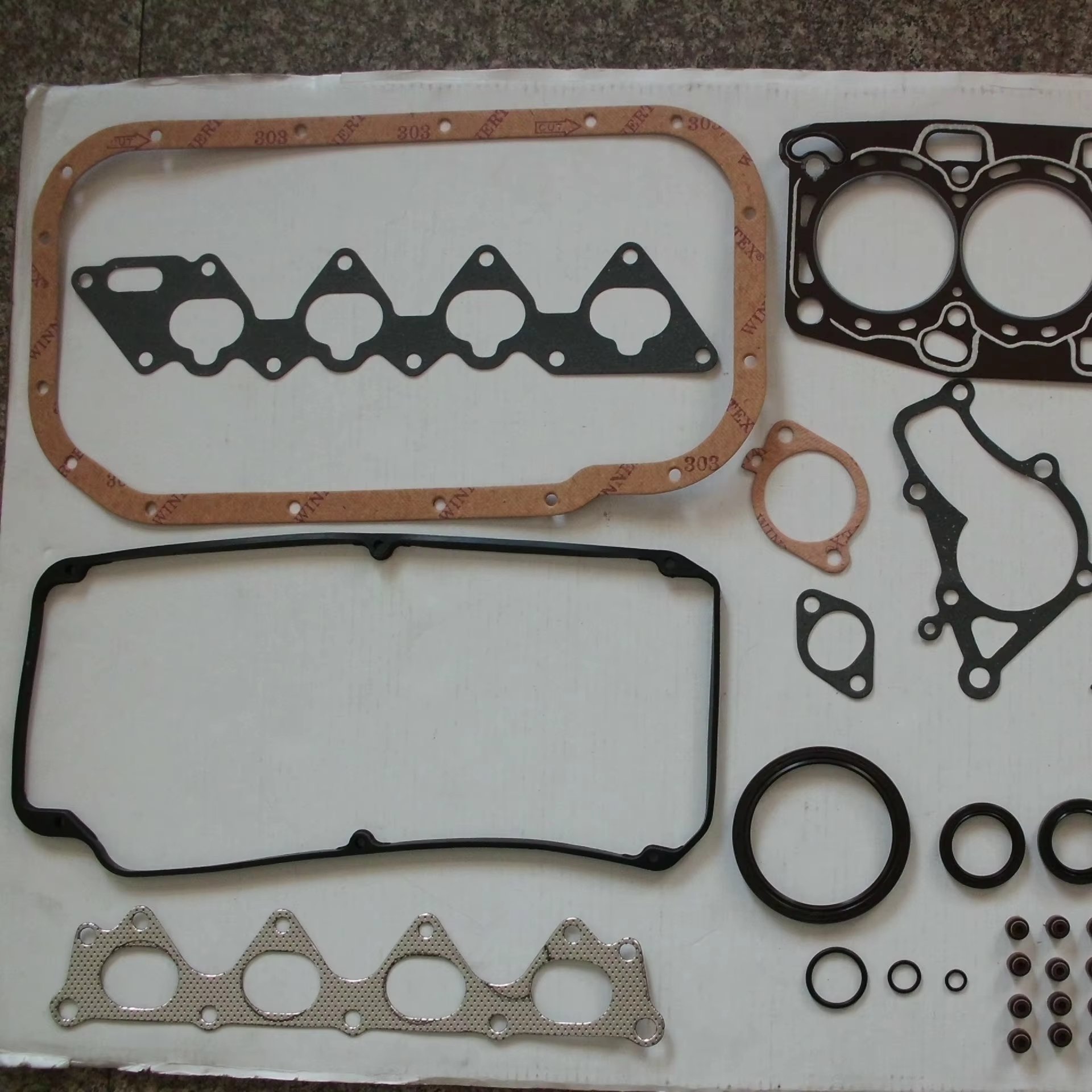 High quality Auto Car Parts Complete Gasket Kit For MITSUBISHI Engine Overhaul Gasket Kit OEM MD970444