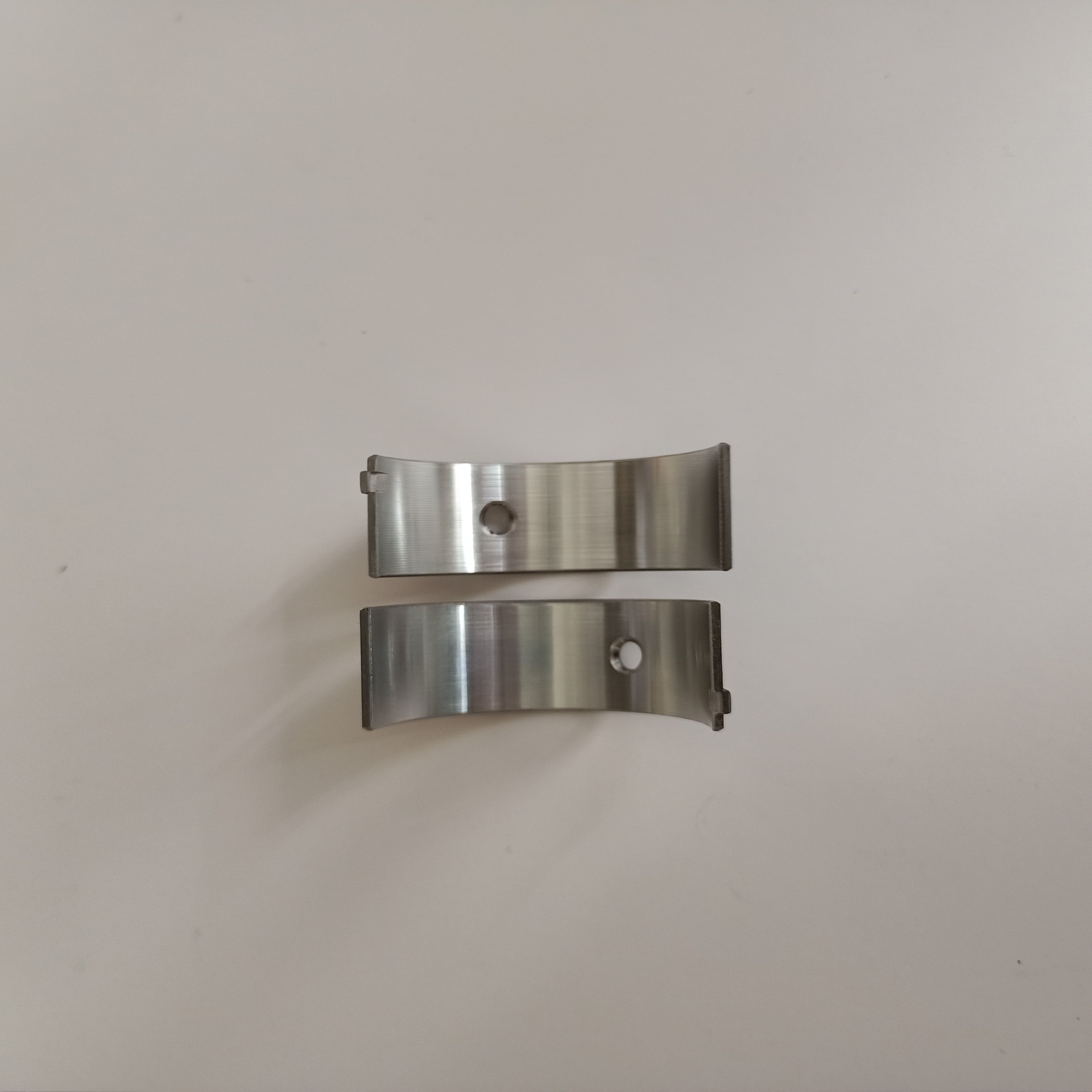 The connecting rod bearing assembly is suitable for Daewoo Vauxhall Buick Chevrolet Sail Cruze Avio 93744930/93184458/93742707