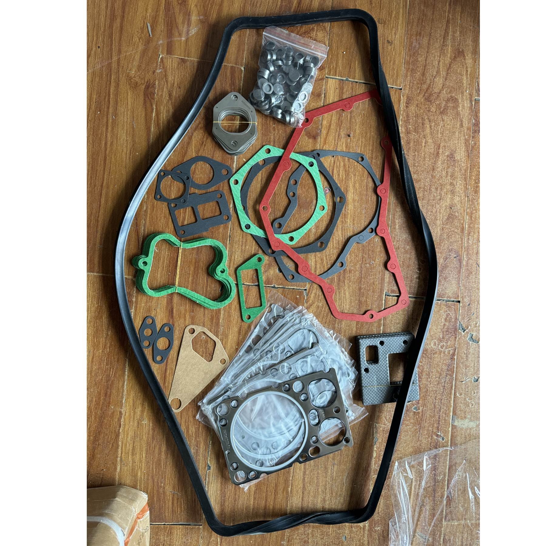 Sinotruk HOWO Truck Spare Parts Engine Accessories Manufacturers Direct Sale Engine Repair Kits Cylinder Head Gasket