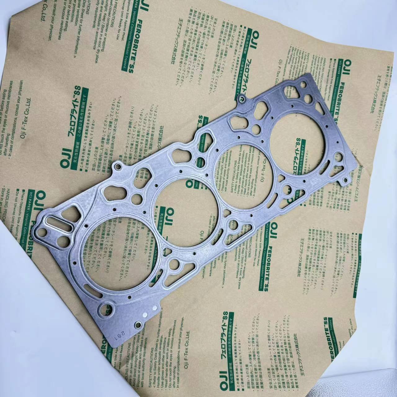 diesel engine is suitable for Kubota V2607 service spare cylinder bed 1J700-03313Cylinder Head Gasket