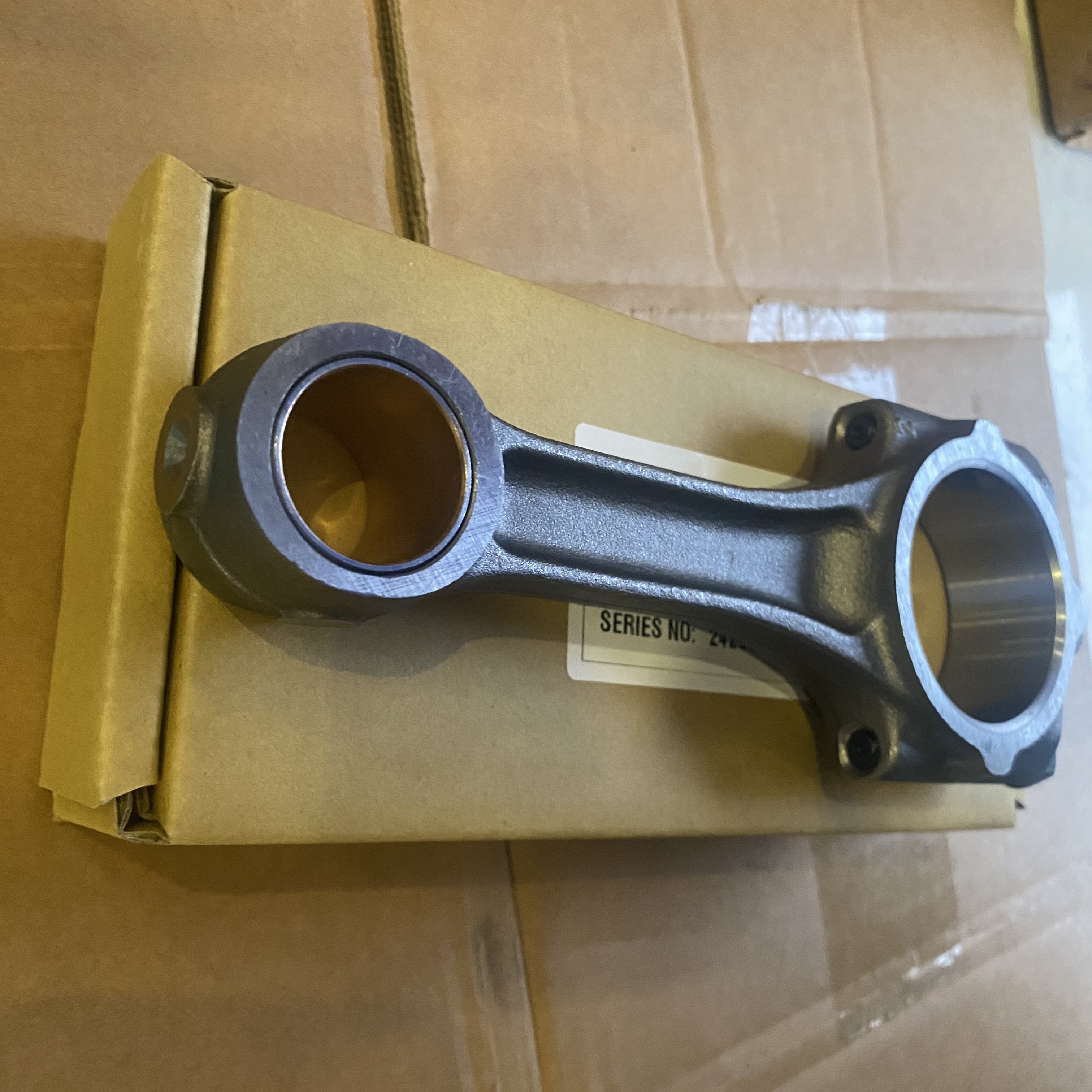 Brand new C2.4 Diesel engine connecting rod 242960303 engine piston rod For Engine spare parts
