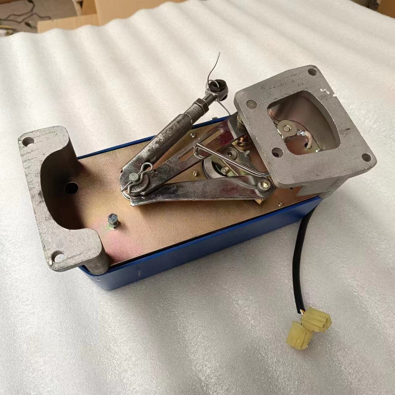 Good Performance Bus Spare Parts Bus Swing -Out Door Pump Lower Connecting Rod Bus Electrical Folding Door Pump