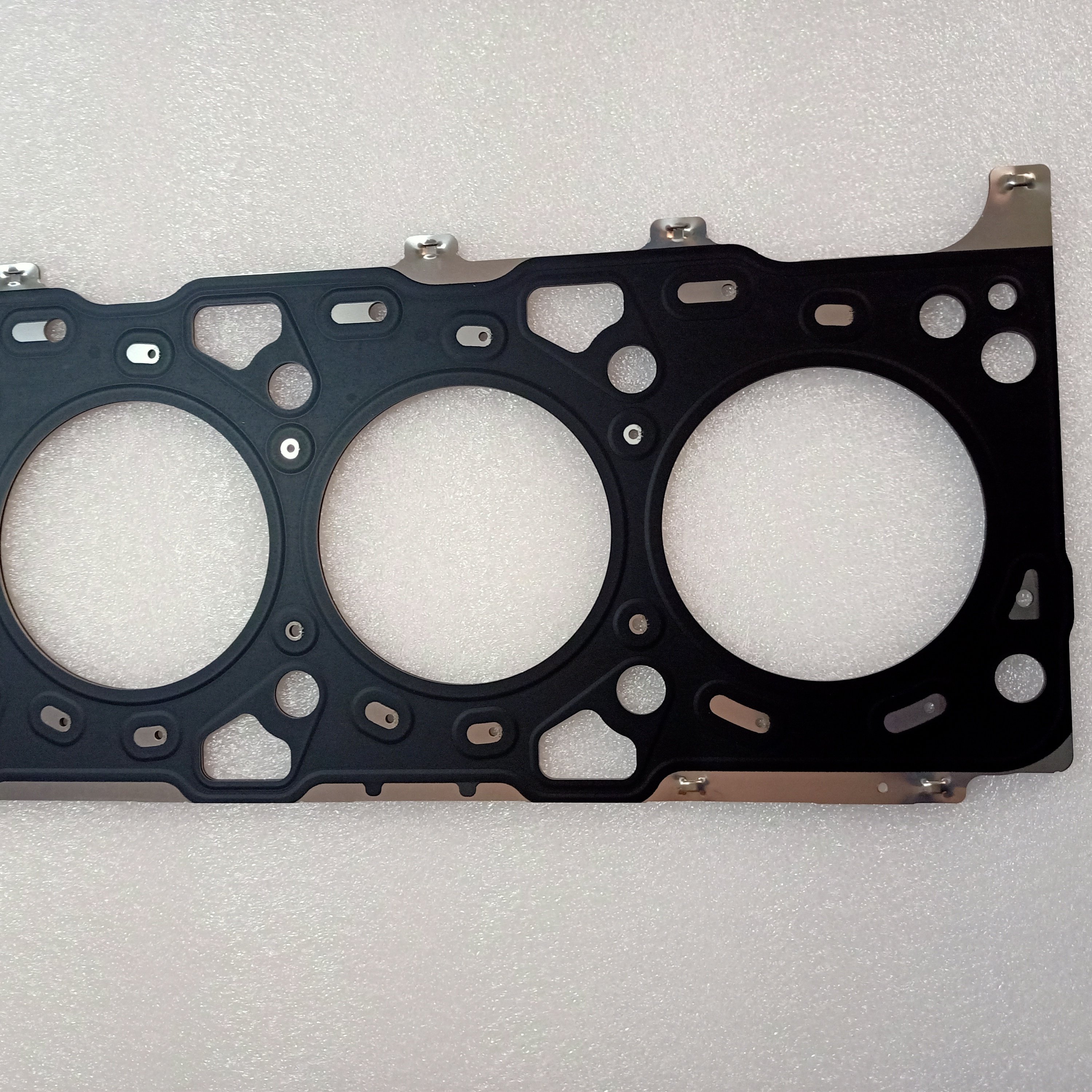 ToyotaHILUX 1GD 2GD engine 11115-11120-EO Automotive spare parts 11115-11120 Cylinder head gasket