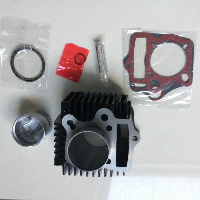 Factory Wholesale Motorcycle 52.4MM Steel Cylinder Block for C 110