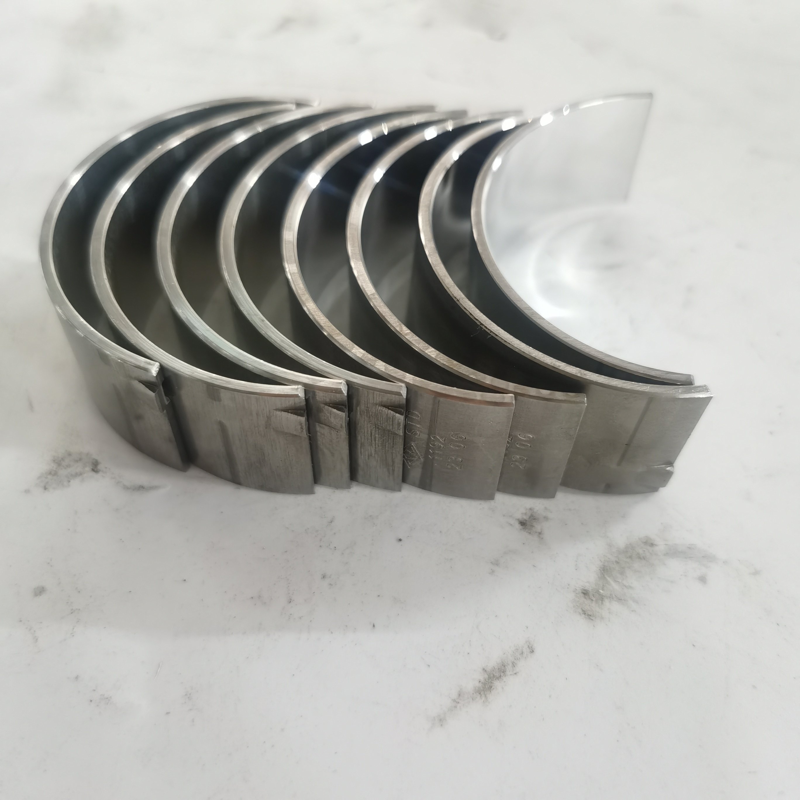 SAIC MAXUS V80 Original Connecting rod bearing C00014714