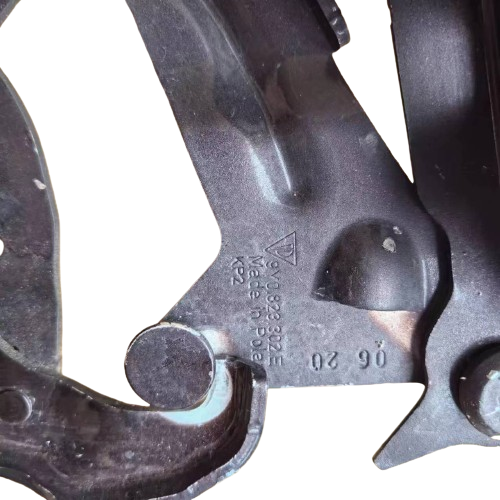 HOT SALE cayenne front hood link hinge cover hinge bracket iron quality for porsche 2018~2023 year OE Number 9Y0823301E/302E