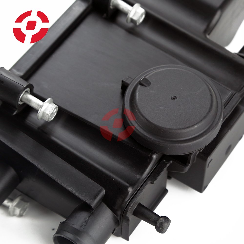 High Quality Auto Parts Engine Crankcase Vent Valve For Jaguar For Range Rover OE LR110464