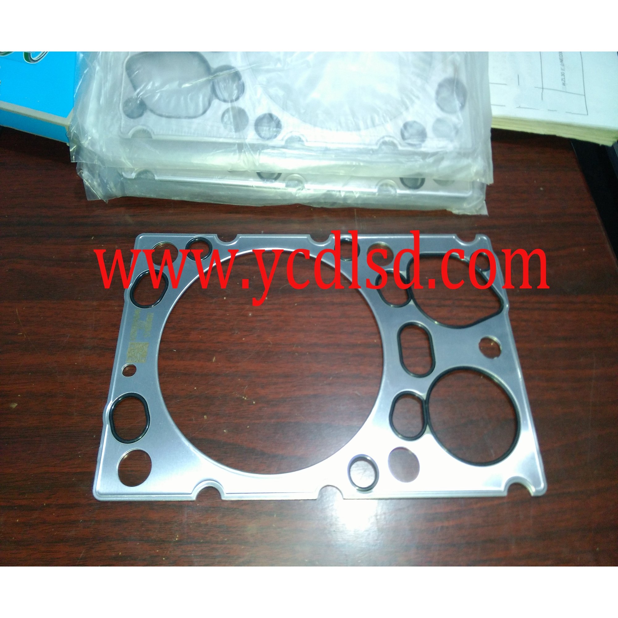 Good price truck engine parts cylinder head gasket 612600040646