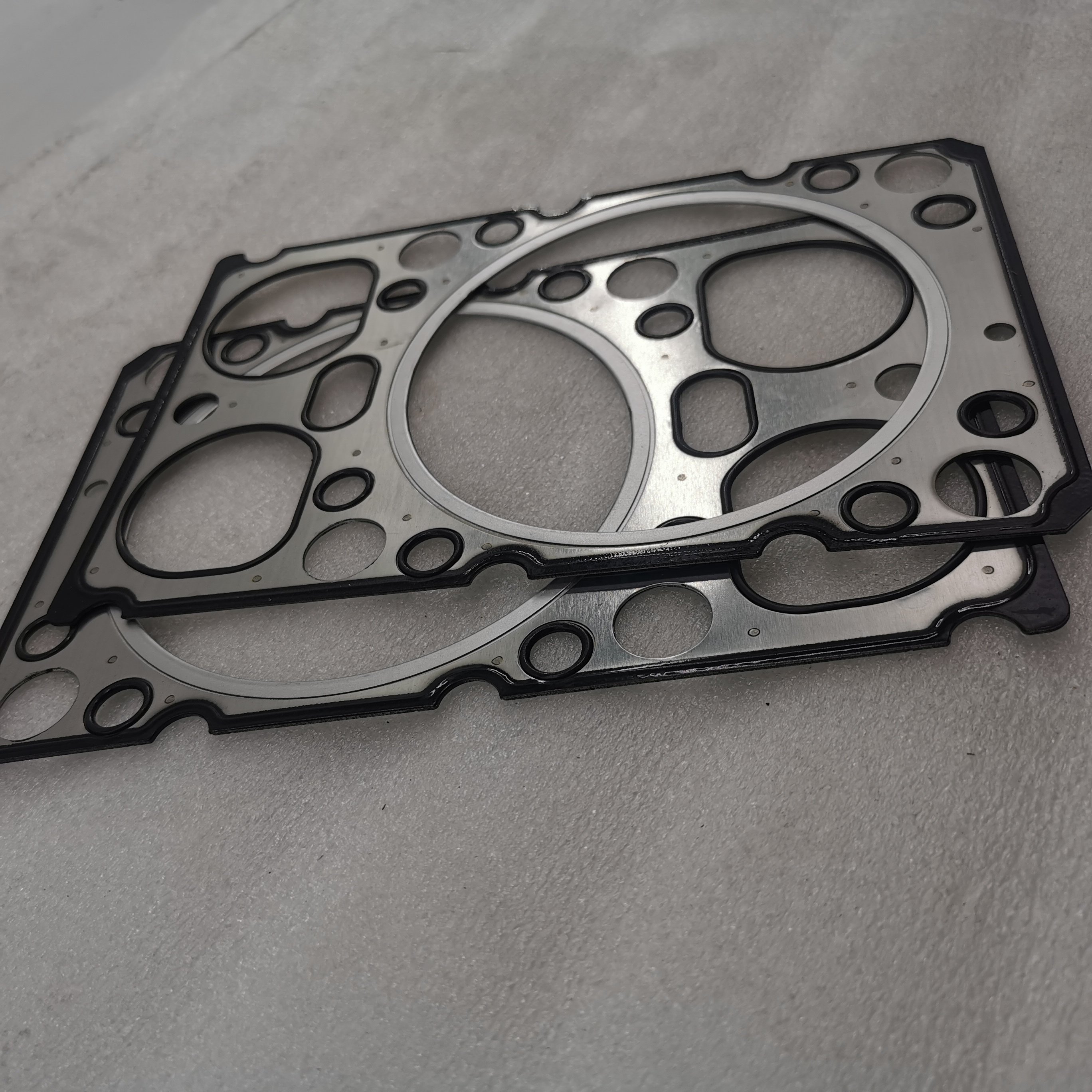 Weichai spare parts for WP12 WD615 612600040355 cylinder head kit liner gasket