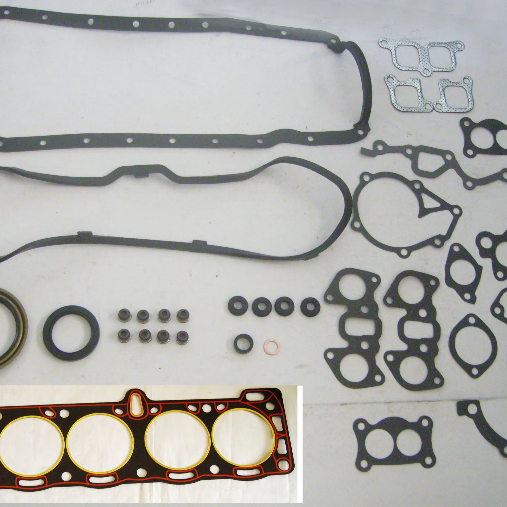 High quality Auto Car Parts Complete Gasket Kit For ISUZU KB25 Engine Overhaul Gasket Kit OEM 8-94212-236-0