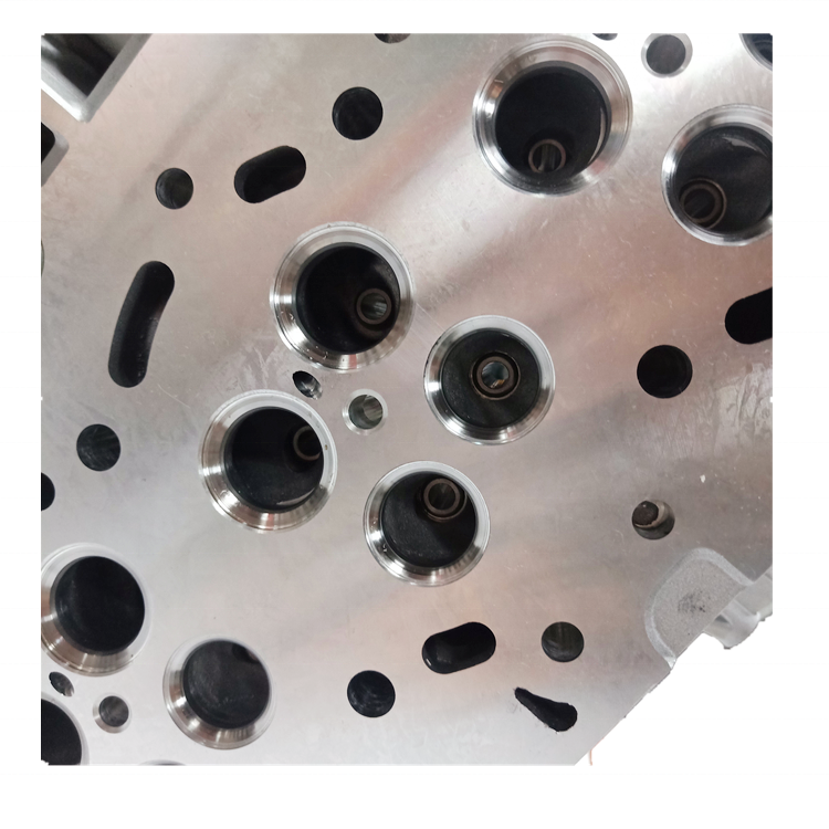 High Performance For BT-50 3.2L OEM FB3Q-6090-DA BK3Q-6090-BA Engine Cylinder Heads