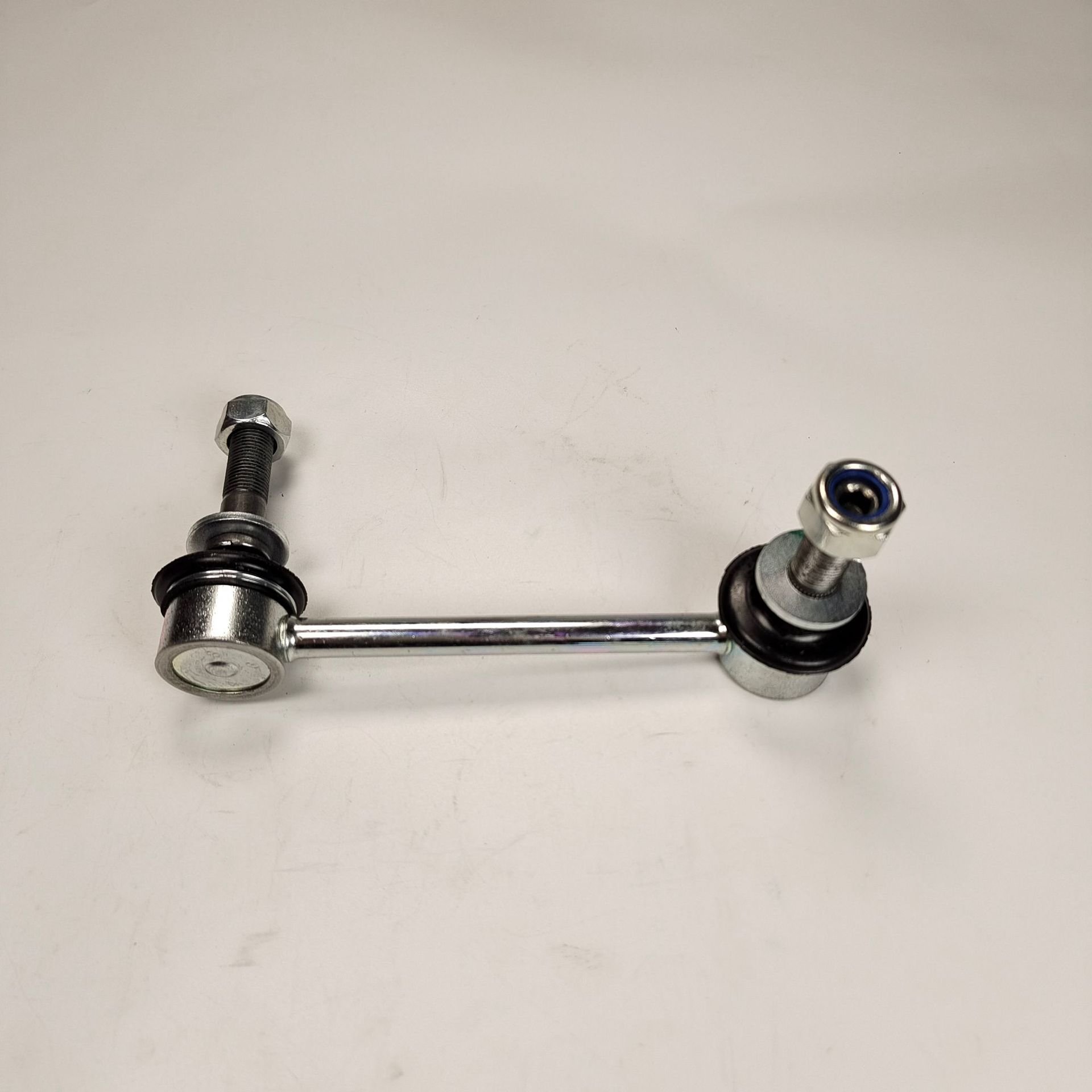 Auto parts stabilizer bar ball head OEM 48820-0K030 front stabilizer bar front stabilizer bar connecting rod assembly VIGO 12