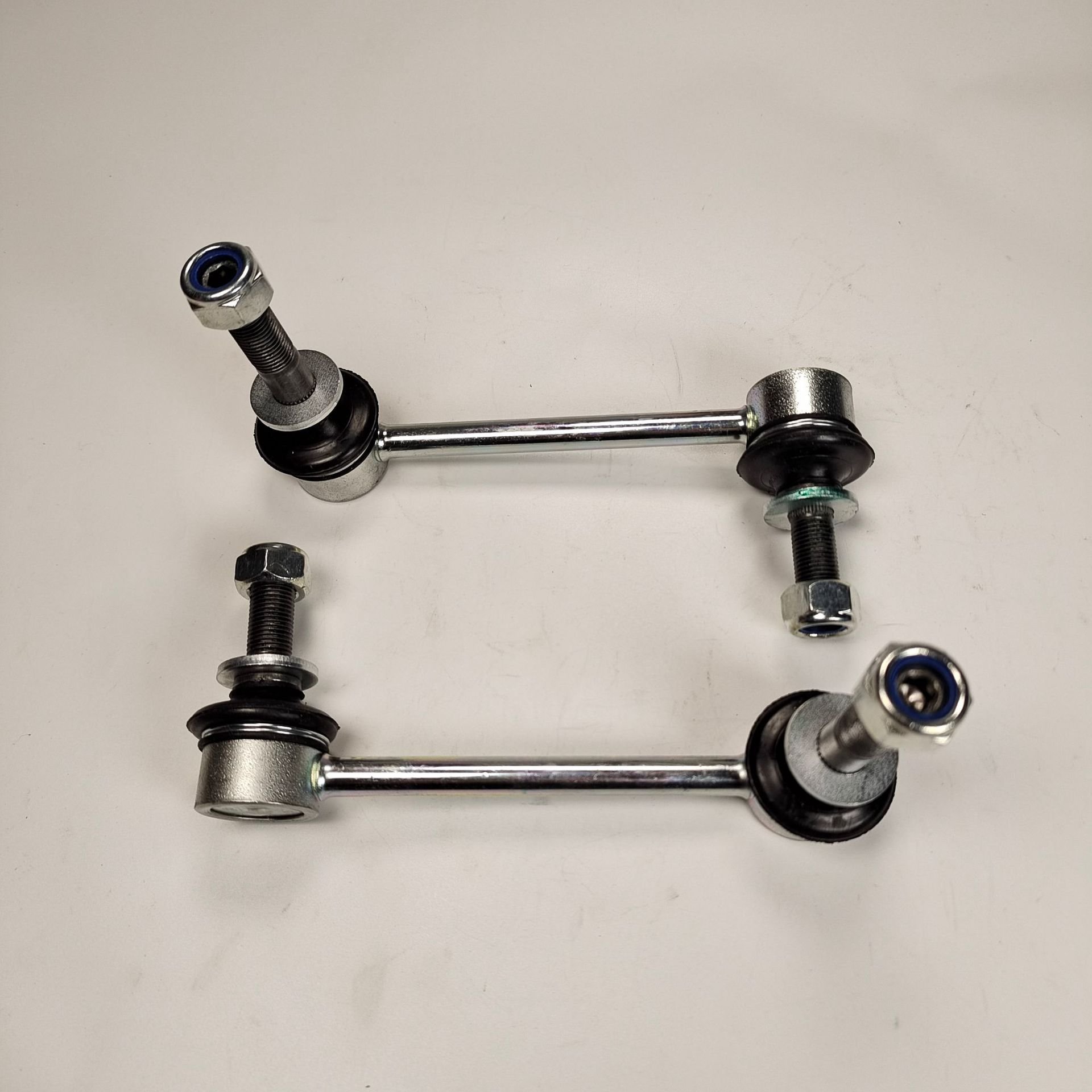 Auto parts stabilizer bar ball head OEM 48820-0K030 front stabilizer bar front stabilizer bar connecting rod assembly VIGO 12