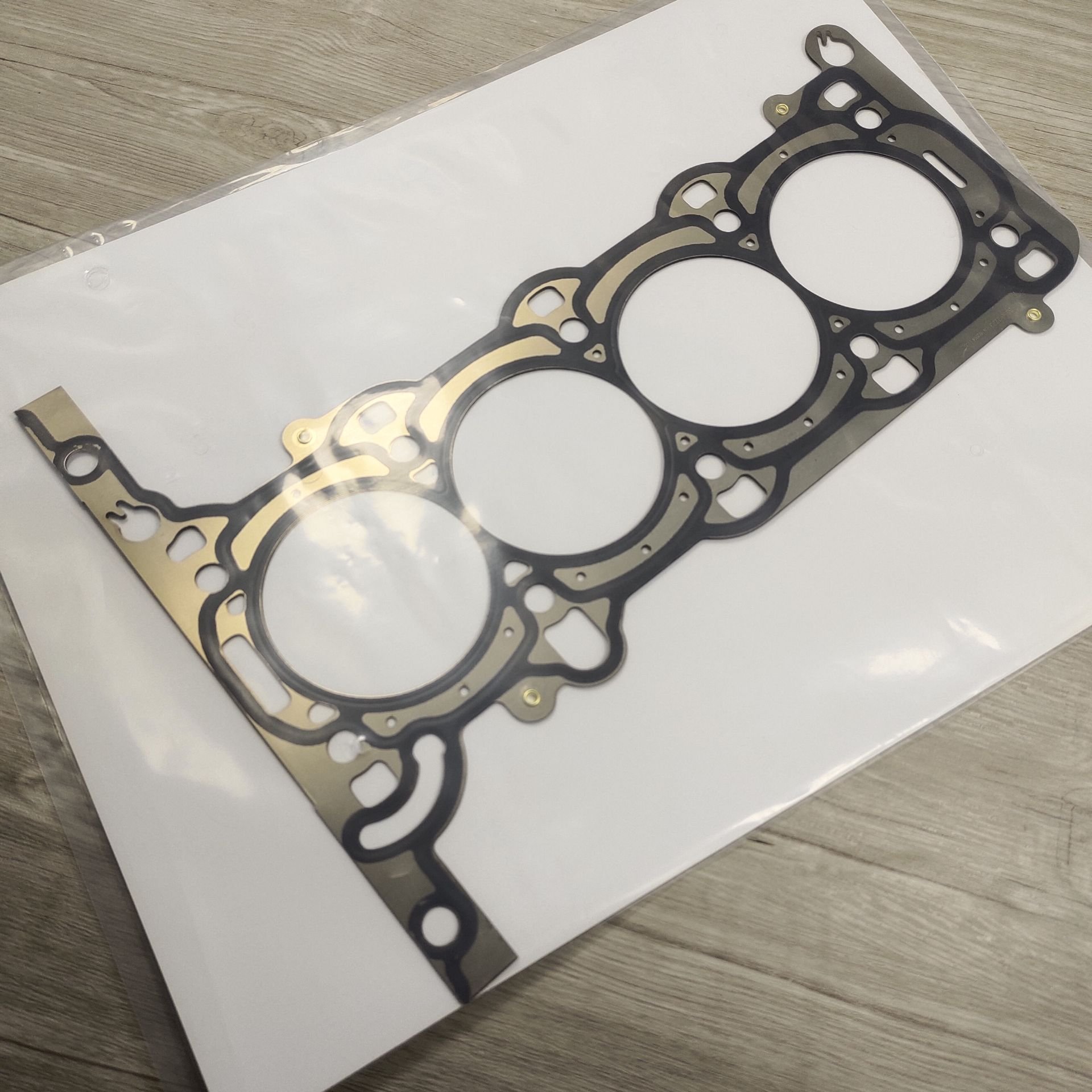 10PCS Engine Cylinder Head Gasket Seal For Buick Encore Cadillac Chevrolet Aveo Cruze Sonic Opel Vauxhall Astra Corsa 55562233
