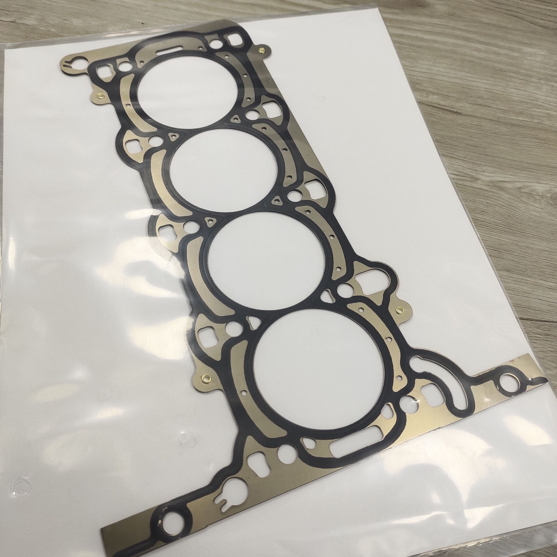 10PCS Engine Cylinder Head Gasket Seal For Buick Encore Cadillac Chevrolet Aveo Cruze Sonic Opel Vauxhall Astra Corsa 55562233