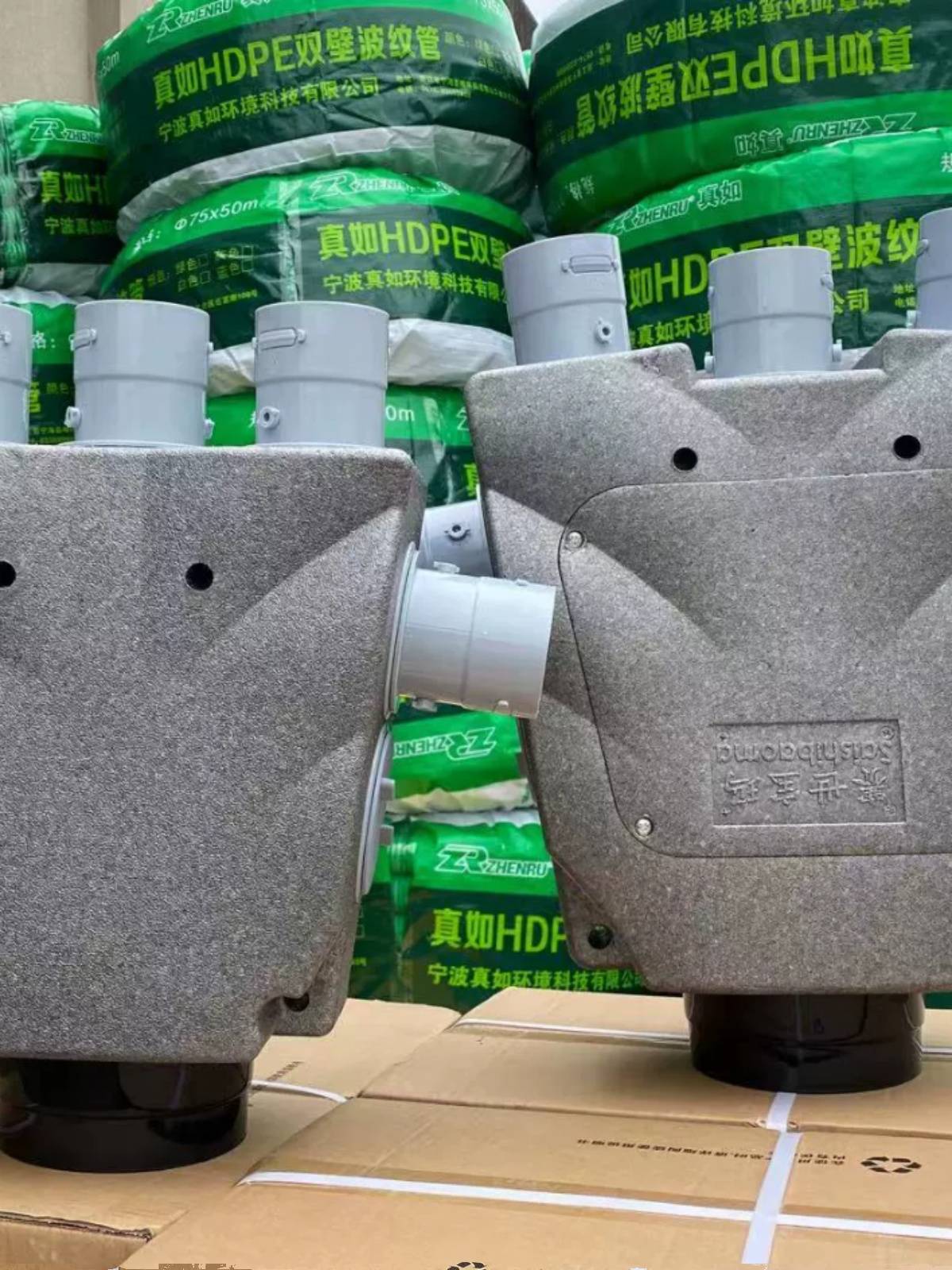 Fresh air system bubble EPP splitting box 110 rpm 75 branches environmentally friendly anti -sound insulation branch 150 changes 75
