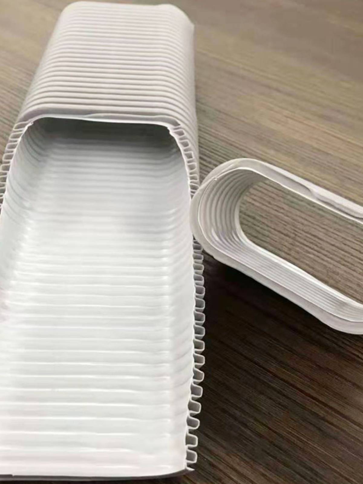 Fresh air systematically send air -to -flat pipe PE ground to send branches to send air back to wind ground flat pipe accessories wave pattern environmental protection tube