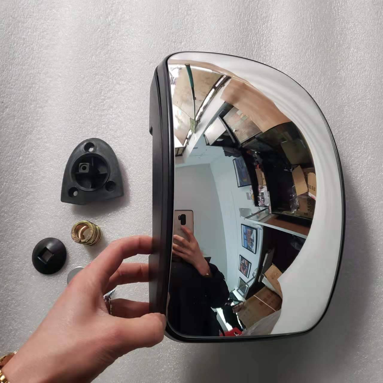 Dongfeng Tianlong flagship KX520560 king 600 original factory front -view mirror supplement blind mirror front windshield photo area