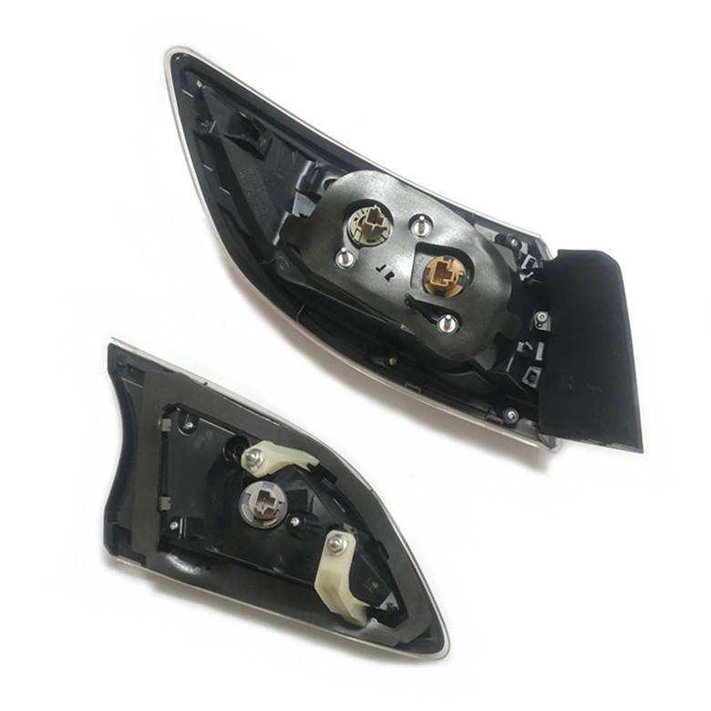 Application of the rear endlight of the two imported cars from the 3-star roller