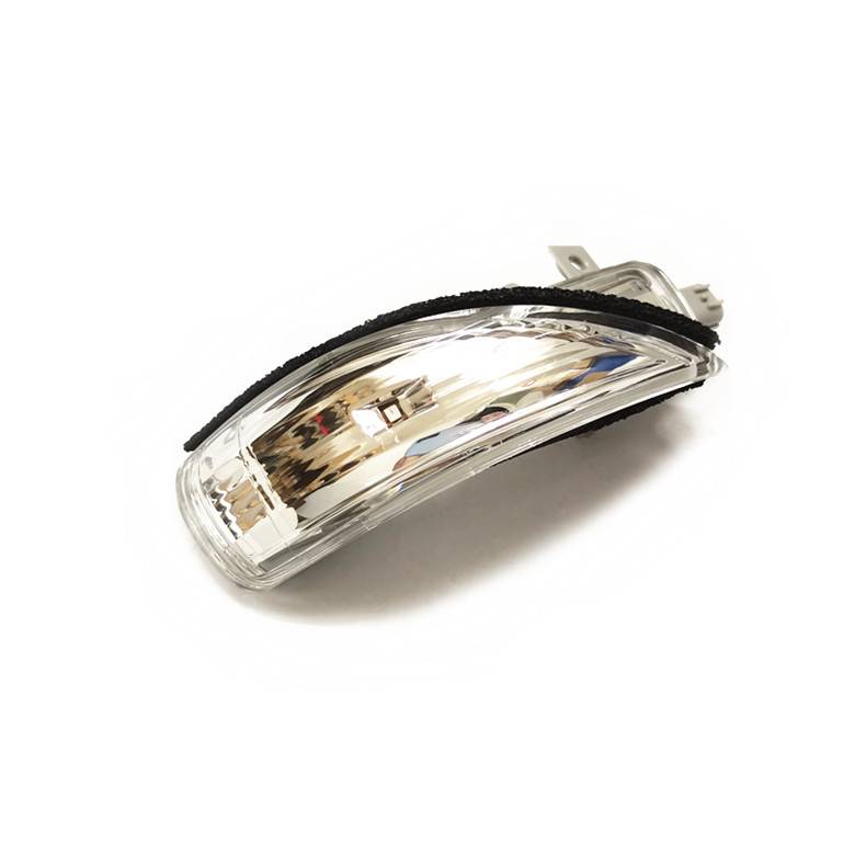 WE'LL USE THE MAMADA 6-WIND BACK MIRROR TO TURN THE LIGHT ON THE M3 STAR MIRROR TO TURN THE LIGHT ON THE BACK