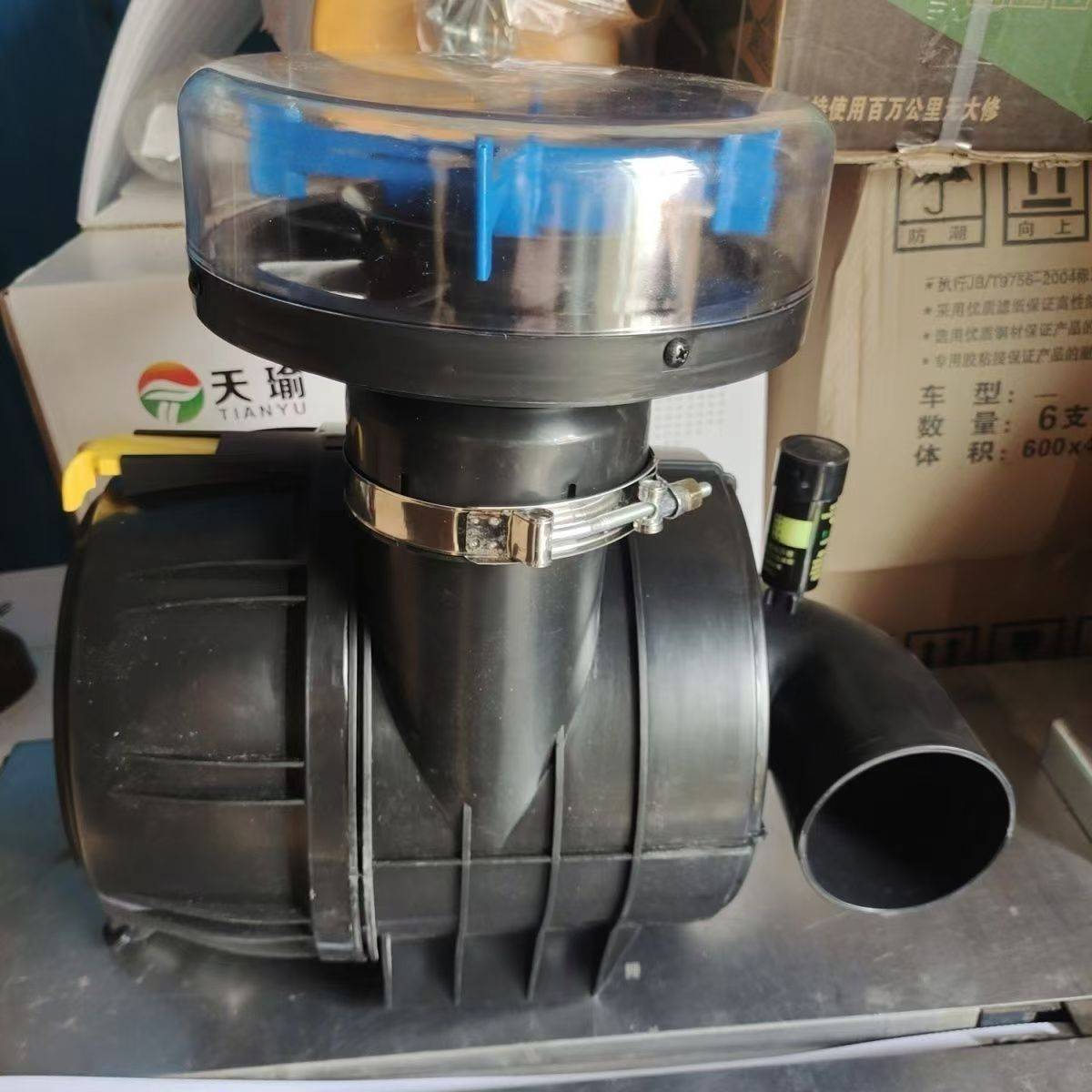 Application of a permanent agricultural machine 904/1004/1204/1404 to an empty tractor filtration to a total shell oil filtration dry filtration
