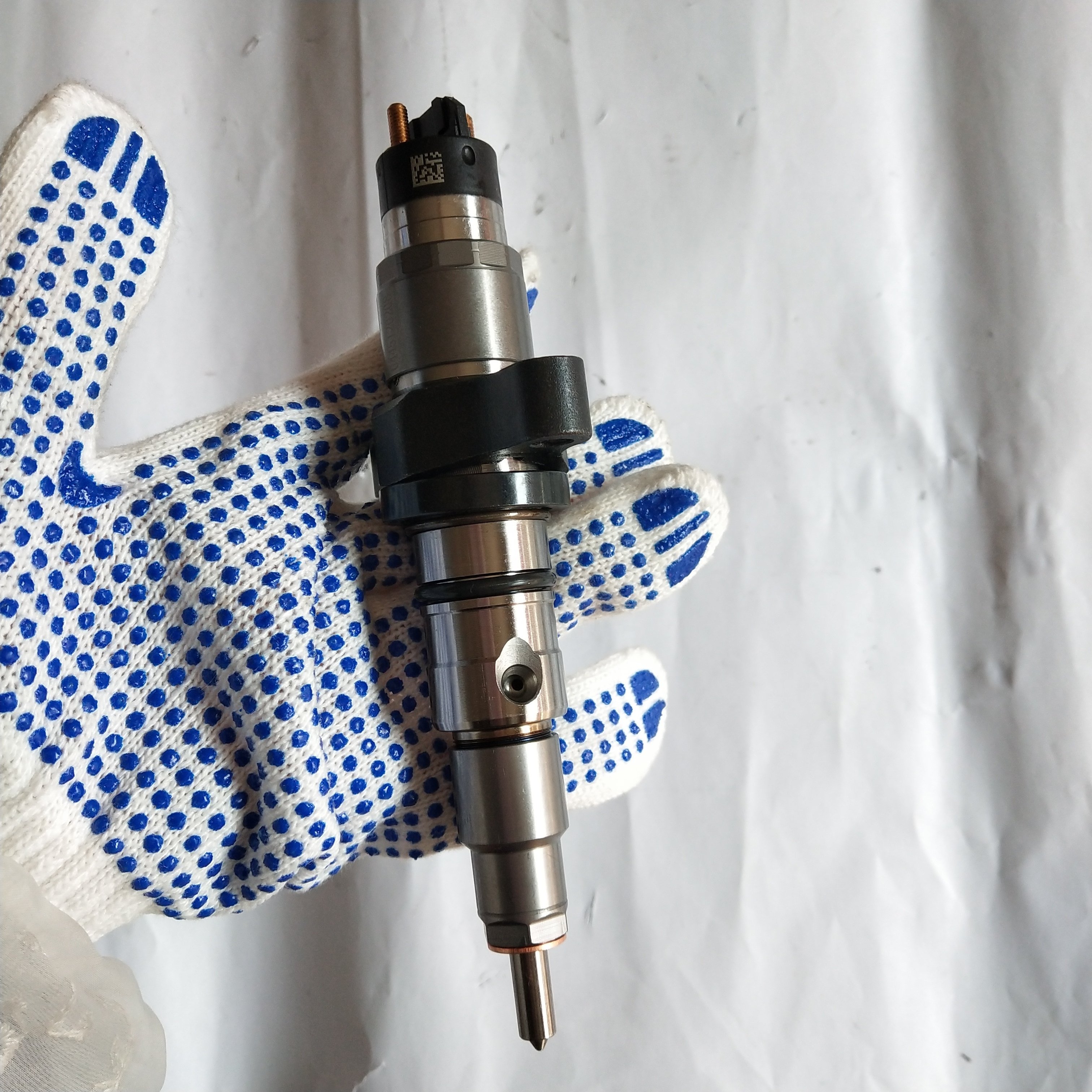 High performance 5.9L diesel engine fuel injector nozzle 0986435505 5263316 0445120208 0445120238