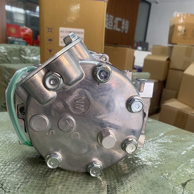 Diesel engine Fuel Injection Pump 104135-4100 131010080 9410618458 1041354100