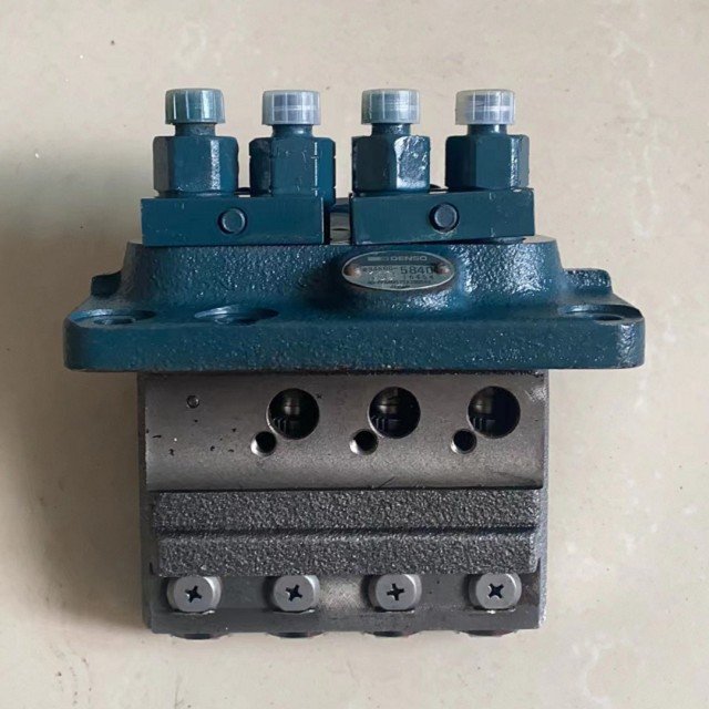 Diesel engine Fuel Injection Pump 104135-4100 131010080 9410618458 1041354100