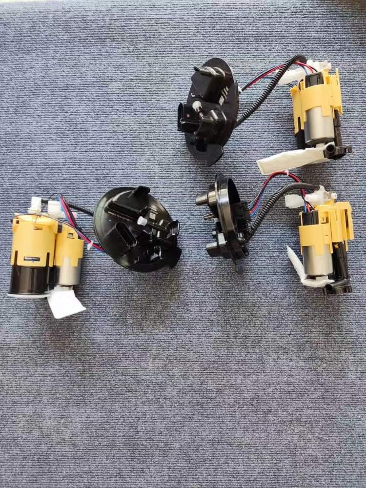 Suitable for Mercedes-Benz W253 W213 W205 GLC350 GLC300 E400 E450 E300 C400 C300 C250 2054701594 Right fuel pump level sensor