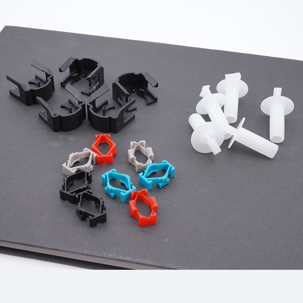 Multiple choices of auto parts vacuum pump quick installation connector