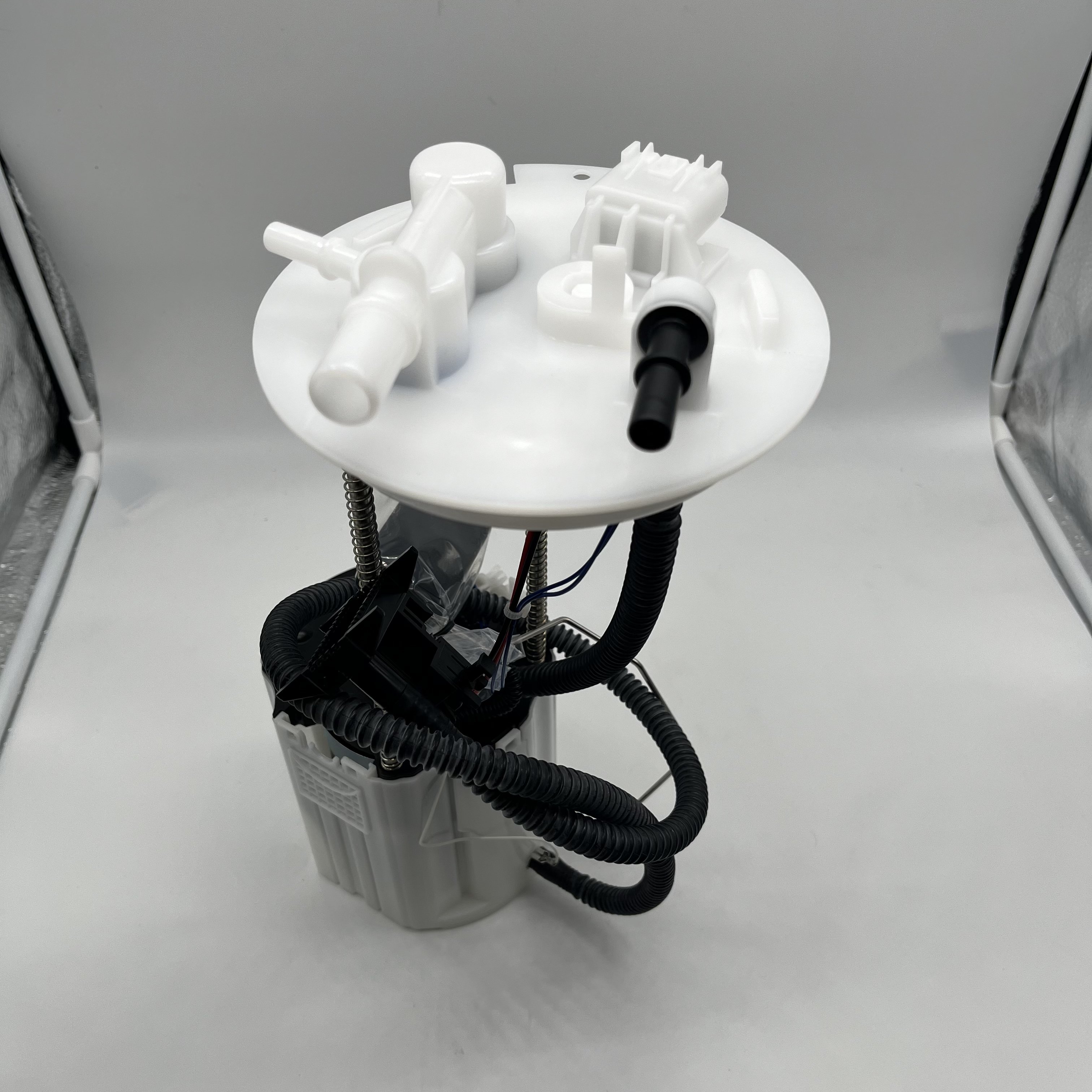13506688 Auto parts Fuel Pump Assembly for Chevrolet Spark WNFP-00163 13506688