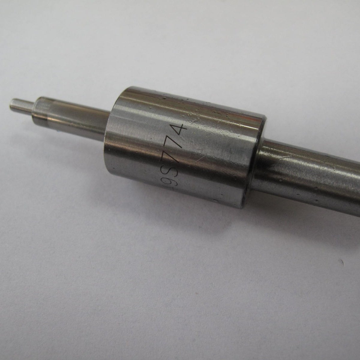 Factory Supply 105015-3930 Dlla154s284n393 Auto Parts Fuel Diesel Pump Injector Nozzle