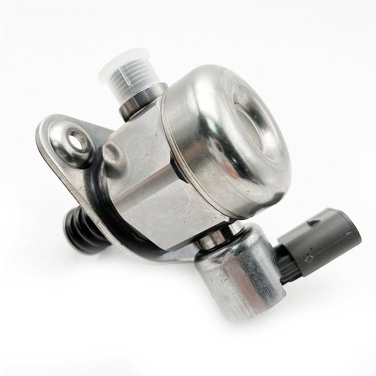 0261520304 Factory Wholesale Car Engine Parts New High Pressure Fuel Pump Applicable 94611031560 for Porsche 94611031561