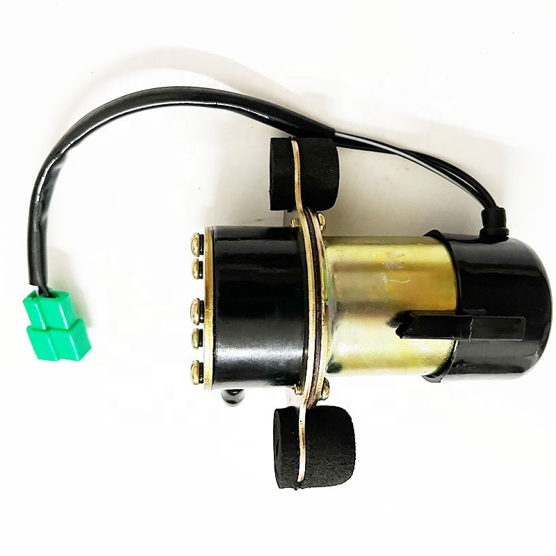 UC-V4 12V 15100-85501 DB51T DD51T DC51T DA51T Fuel Pump For Suzuki SUPER CARRY Honda Magna V65 1983-1986