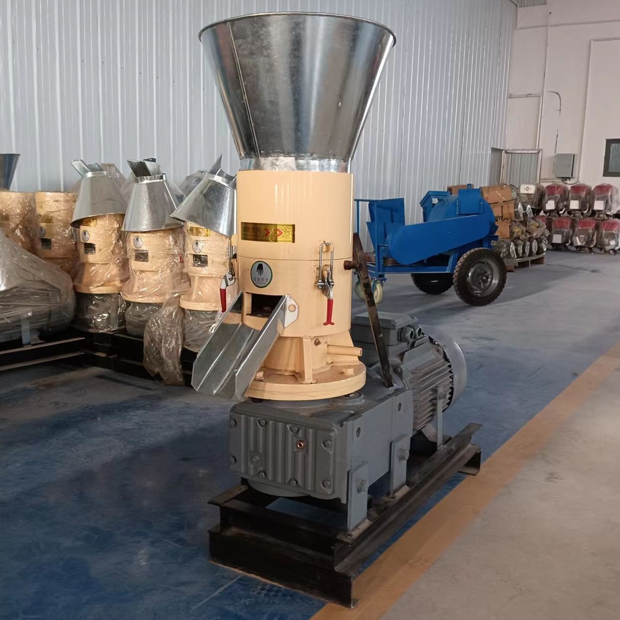 Grass pellet making machine biomass wood pellet production line/supply ring die biomass pellet machine