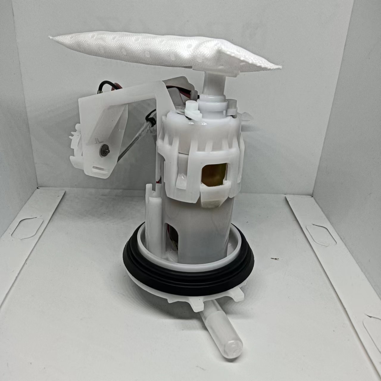 Hot Selling Motorcycle Fuel Pump Assembly OE 16800-GGL-J00 Motorcycle Fuel Pump For Honda