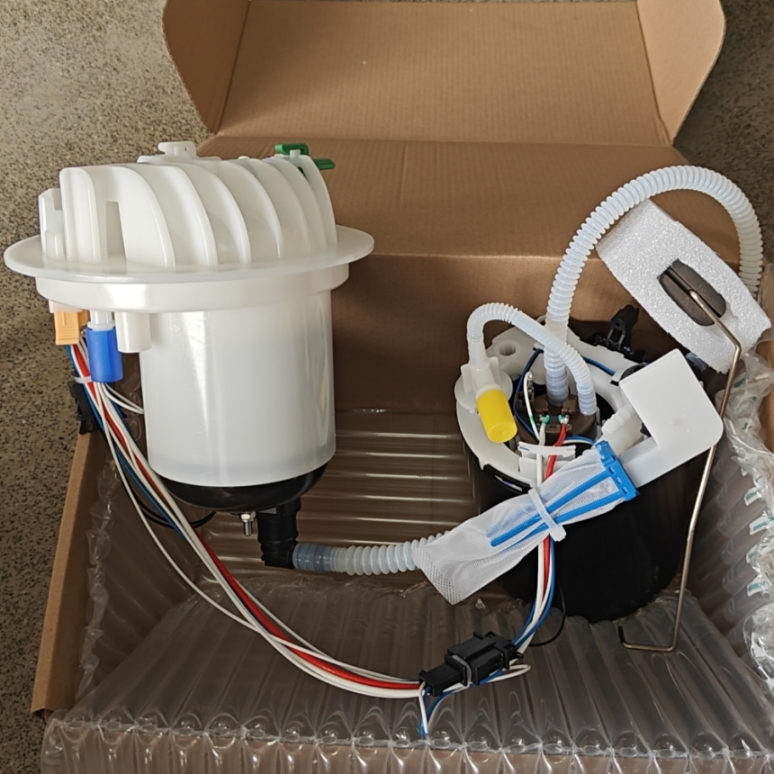 Auto Engine Parts Car Electric Petrol Assembly WGS500051 LR015178 LR038601 Bomba De Combustible Universal Fuel Pump