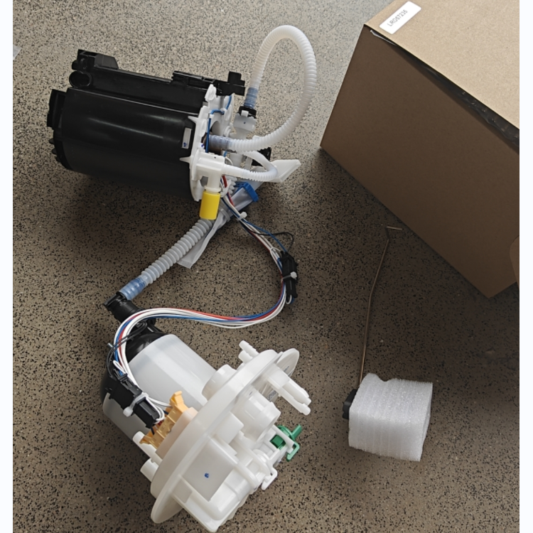 Auto Engine Parts Car Electric Petrol Assembly WGS500051 LR015178 LR038601 Bomba De Combustible Universal Fuel Pump