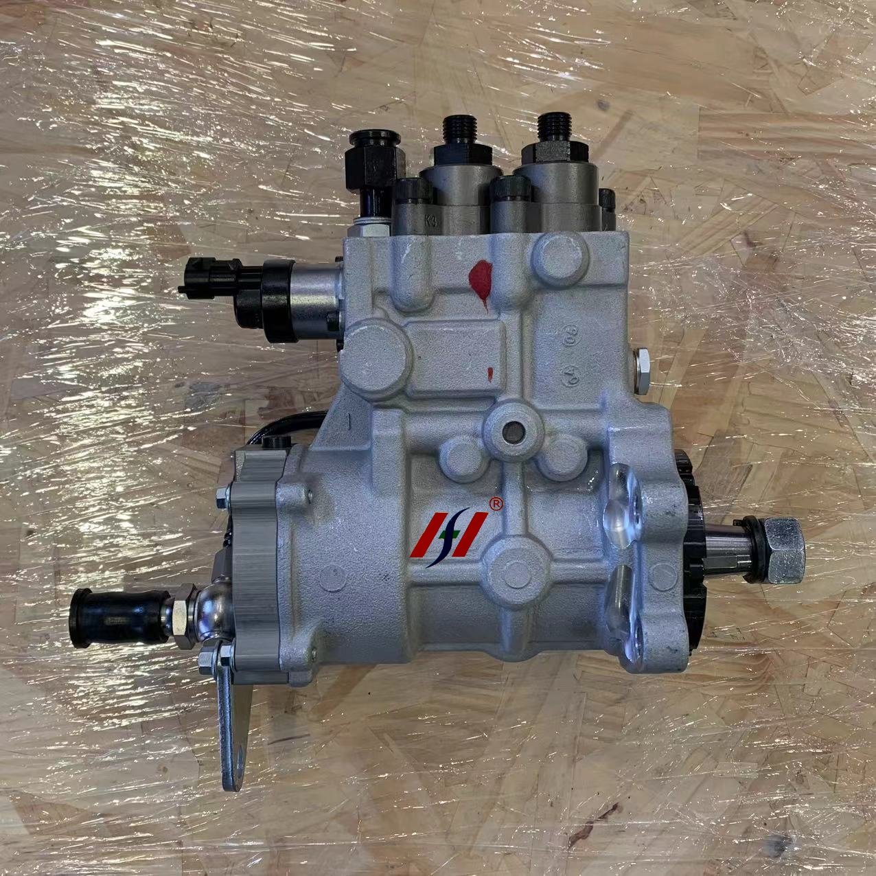 New 1106D-E70TA EFI engine assembly parts 3752647 fuel pump for Perkins