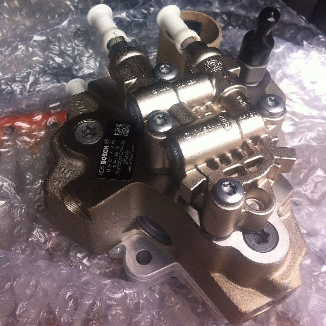 Excavator Fuel Injector Pump 6754-71-1310 Engine Diesel Fuel Injection Pump PC200-8 PC220-8