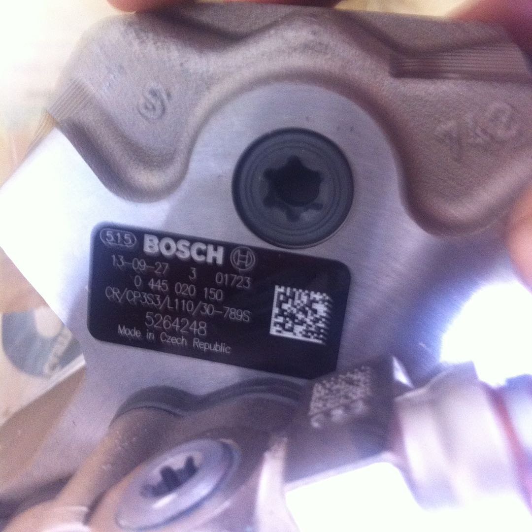 Excavator Fuel Injector Pump 6754-71-1310 Engine Diesel Fuel Injection Pump PC200-8 PC220-8