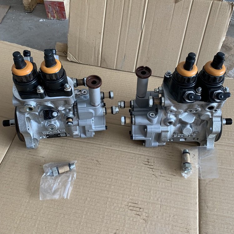 Construction machinery parts PC400-7 SAA6D125 engine parts fuel pump 6156-71-1132
