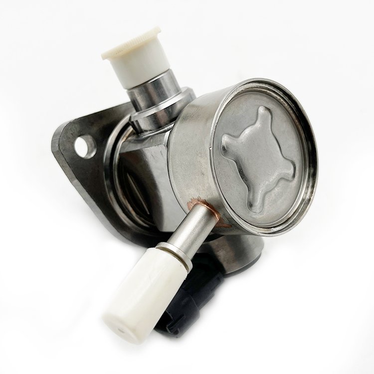 Great Wall Haval H6 Coolpad H7 H8 H9 VV5 VV7 P8 F5/F7 1111100XEC01 High pressure oil pump fuel pump assembly