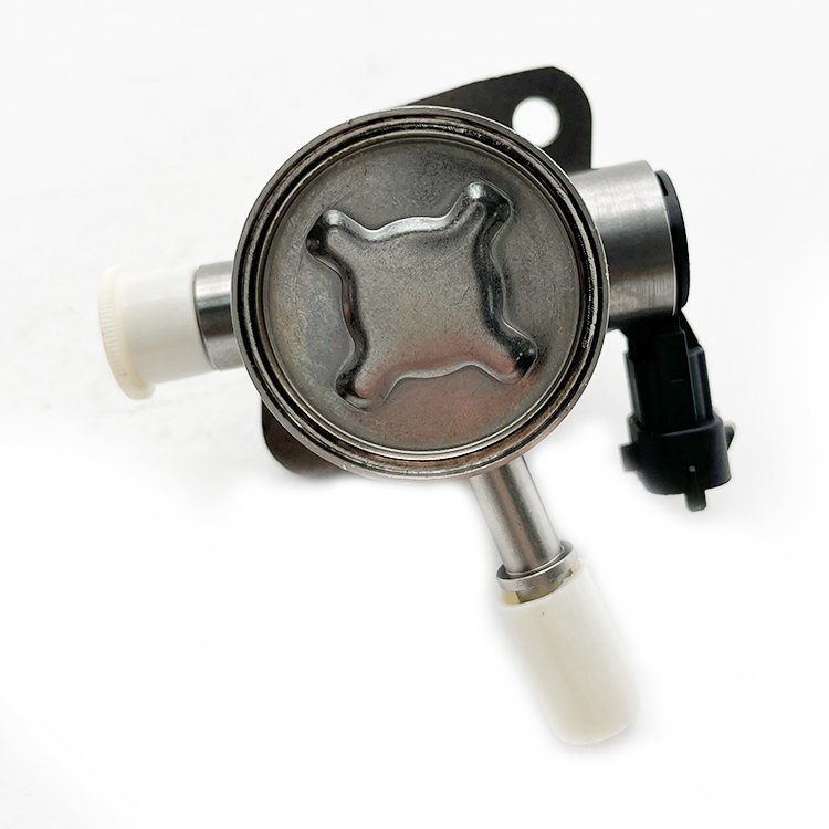 Great Wall Haval H6 Coolpad H7 H8 H9 VV5 VV7 P8 F5/F7 1111100XEC01 High pressure oil pump fuel pump assembly