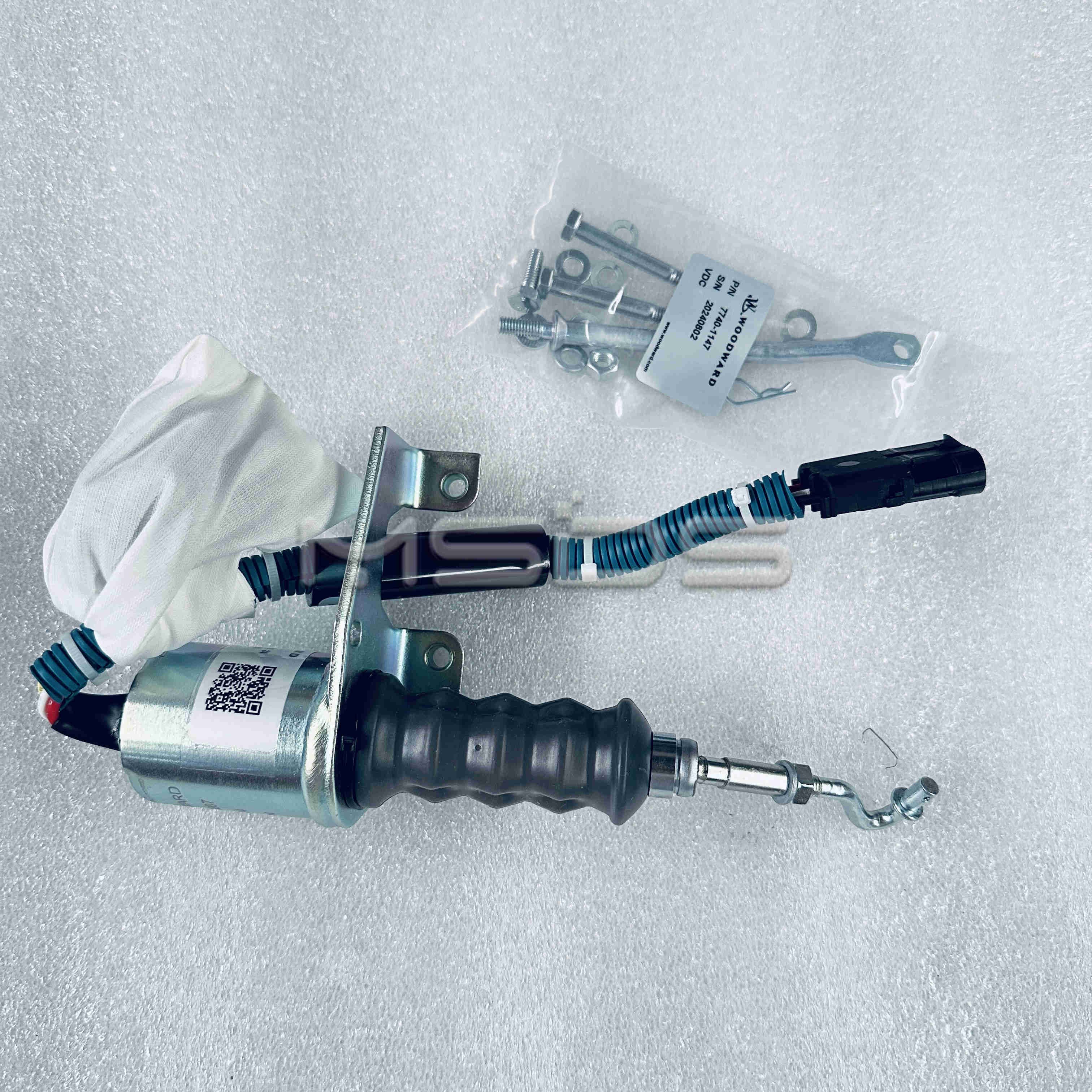 6BT 6CT8.3 Cummins Engine Parts 24V Fuel Shutoff Valve Fuel pump solenoid valve 4942879 5292297 5295567 5346207 5301701