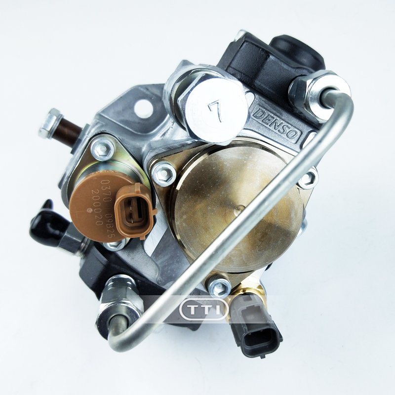J05E Fuel Pump J05E Diesel Engine Oil Pump 22100-E0030 Injection Pump For Hino