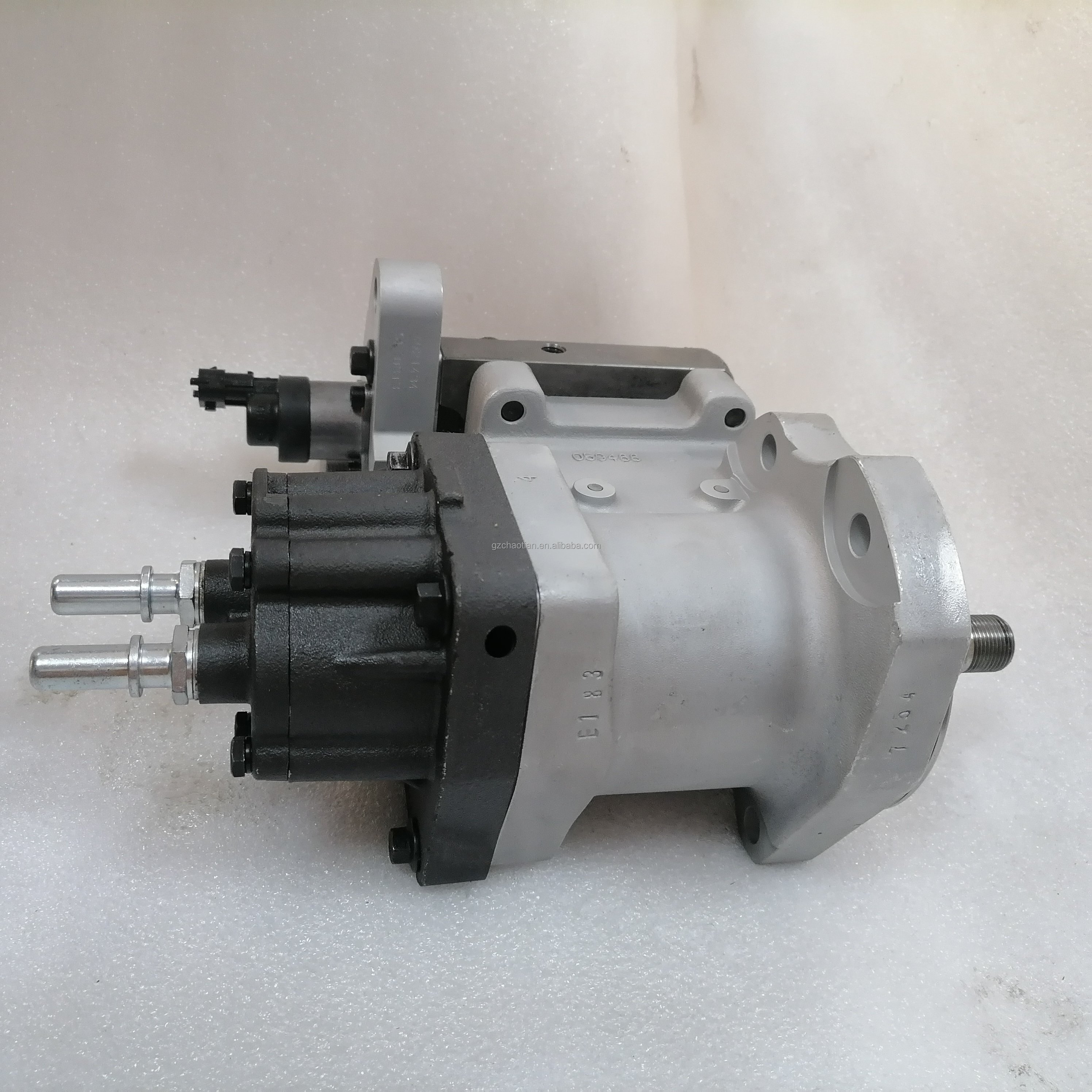 6745-71-1170 Fuel Injection Pump Diesel Engine Parts 8.3L Engine PC300-8 Excavator fuel pump 3973228 6745111170